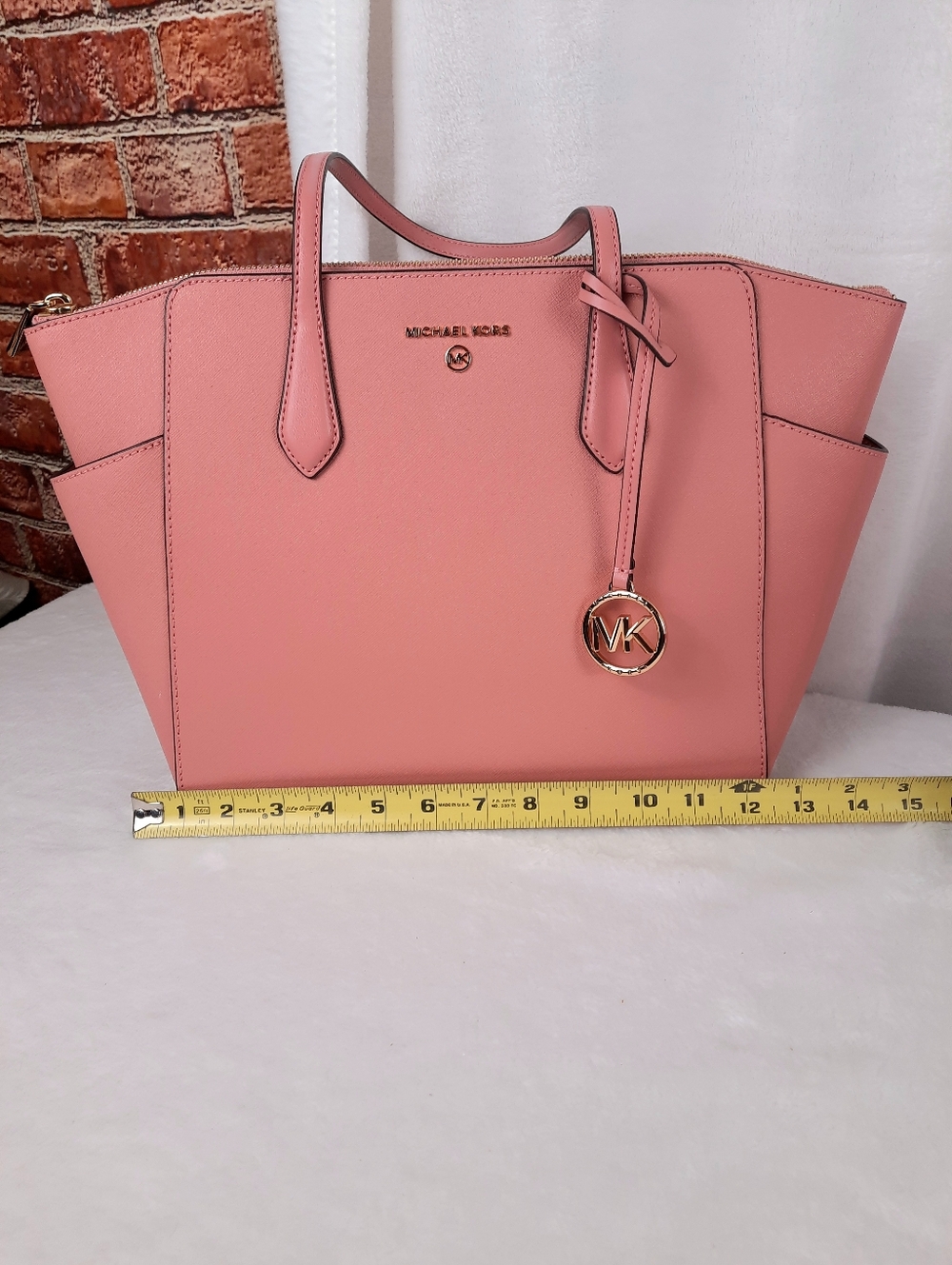 Michael Kors Genuine Saffiano Leather Blush Pink Tote Bag - Picture 14 of 16